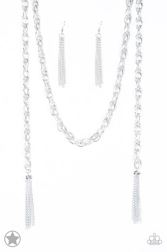 Paparazzi Accessories SCARFed for Attention - Silver